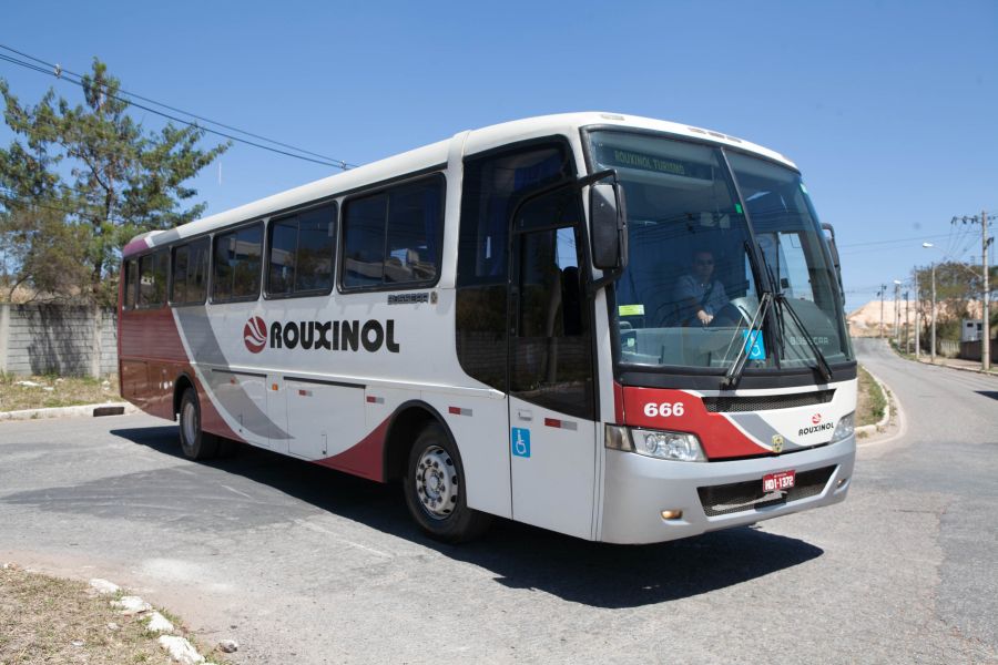Ônibus M. Benz 2006 – 48 lugares – Busscar