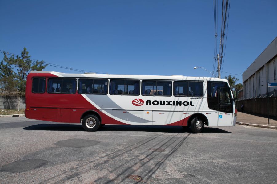 Ônibus M. Benz 2006 - 48 lugares - Busscar